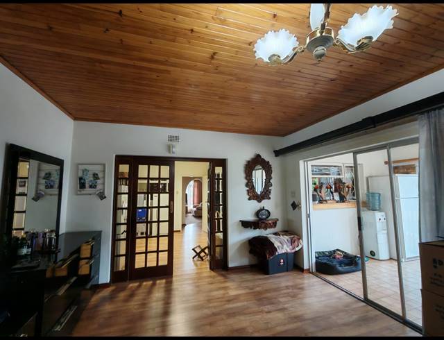4 BEDROOM HOUSE FOR SALE IN THREE RIVERS EAST